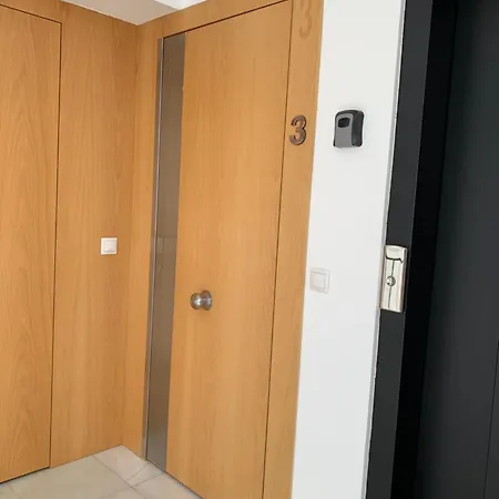 شقة Luxury Chinitas 11 *